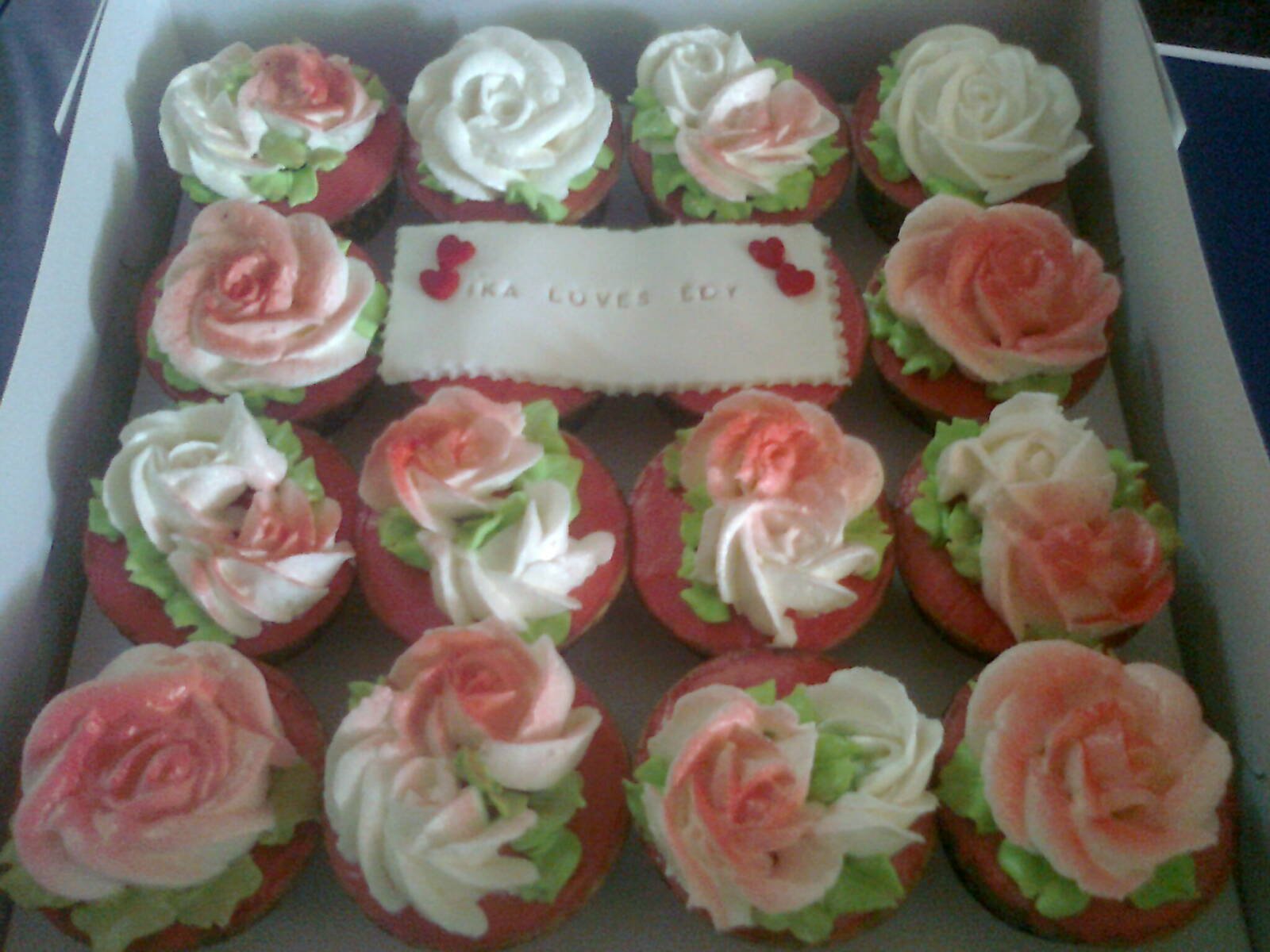 MIDNITE BAKER BANGI CUPCAKE HANTARAN TUNANGSUZIE