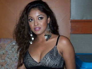 Entertainment and Photo Gallery of Tanushree Dutta Bollywood Actress and model