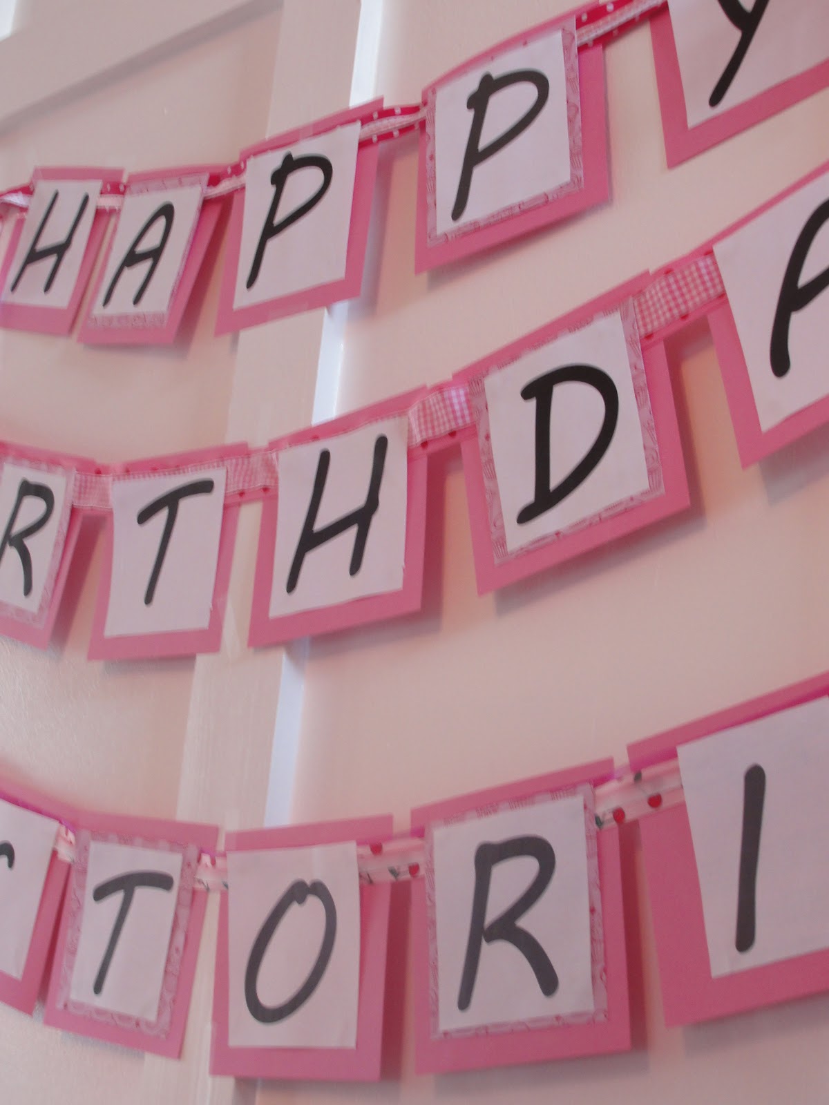 Big Life, Little Garden: Birthday Banner Tutorial