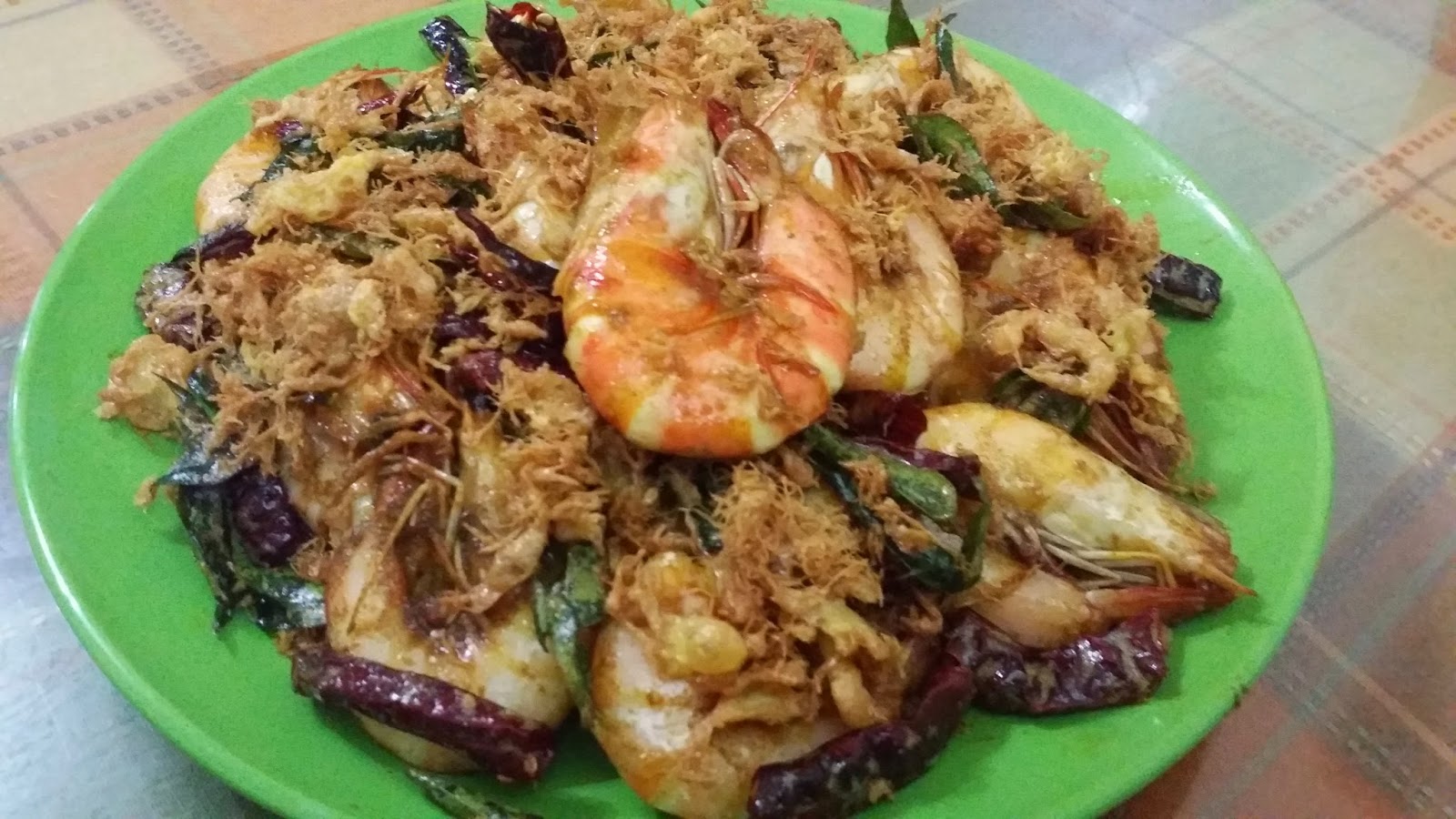ZULFAZA LOVES COOKING Buttered prawn with egg floss