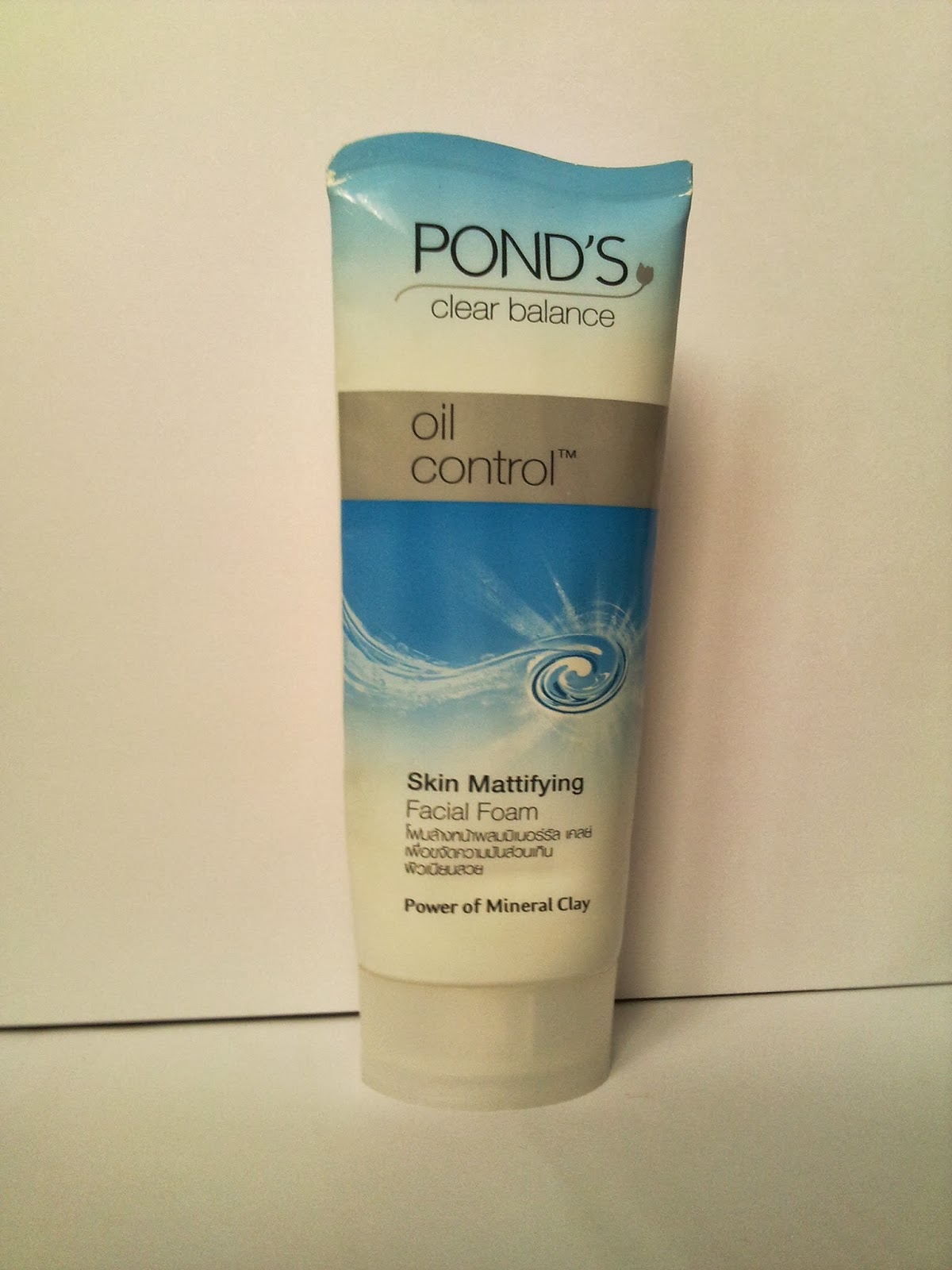 POND'S OIL CONTROL SKIN MATTIFYING FACIAL FOAM The Sisters Go Shopping
