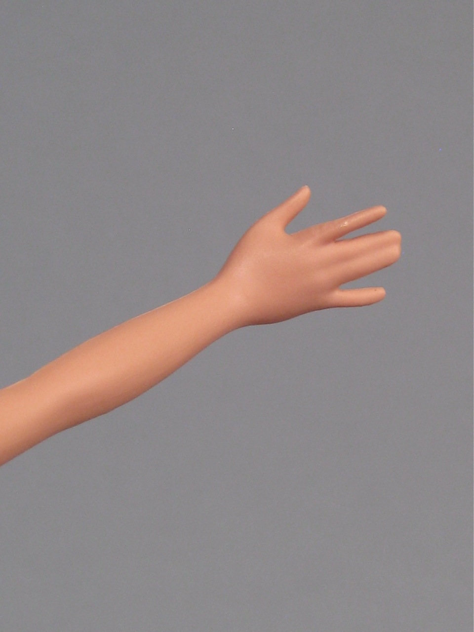 barbie closed hands flips barbie closed hands flips