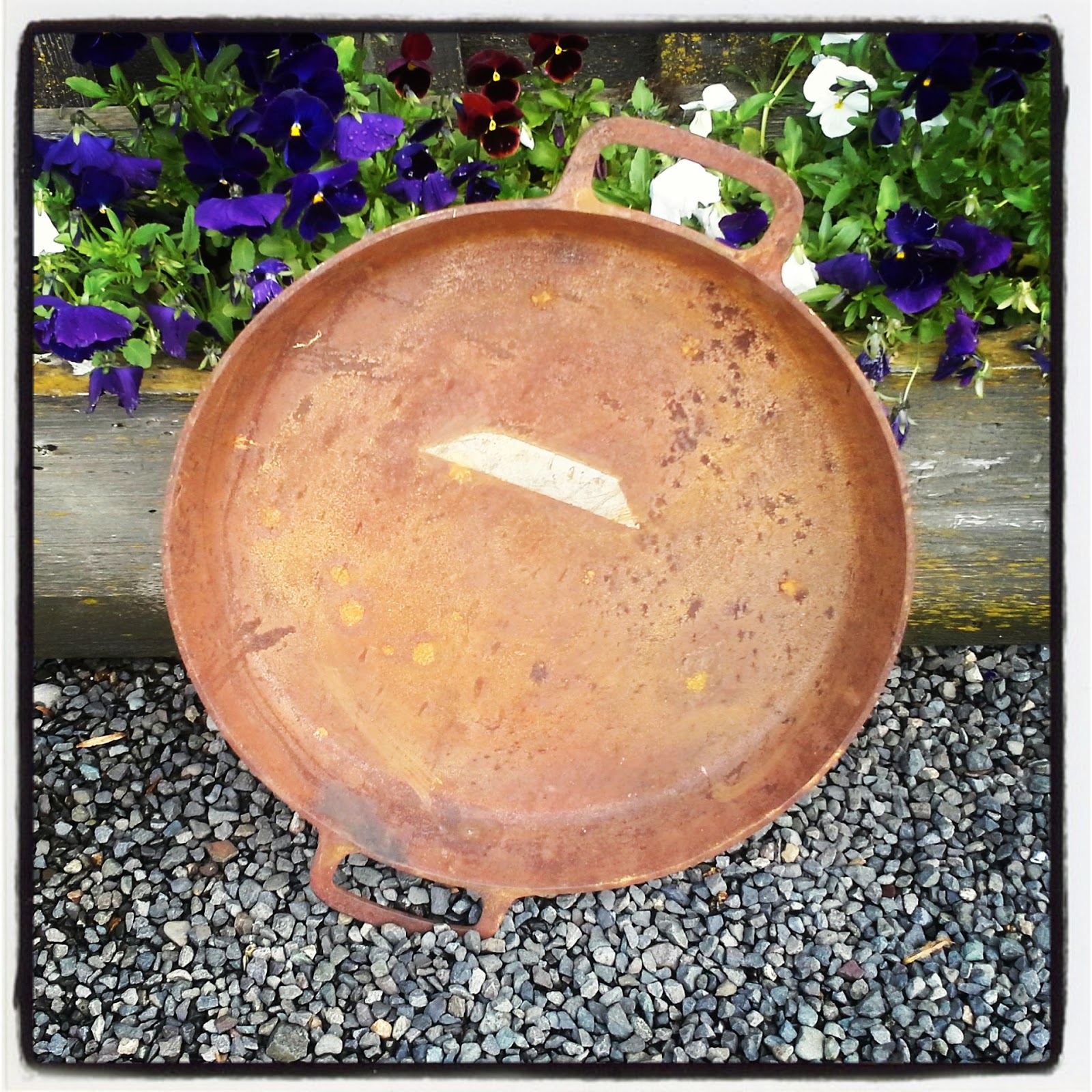 'Round the Chuckbox Classic Lodge skillet located at Eagle Point