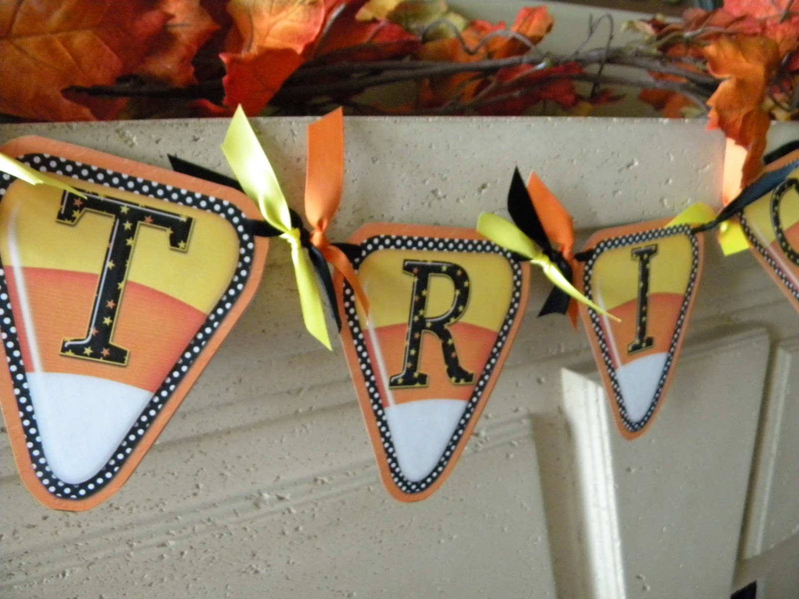 FlipChick Designs: Trick or Treat Banner