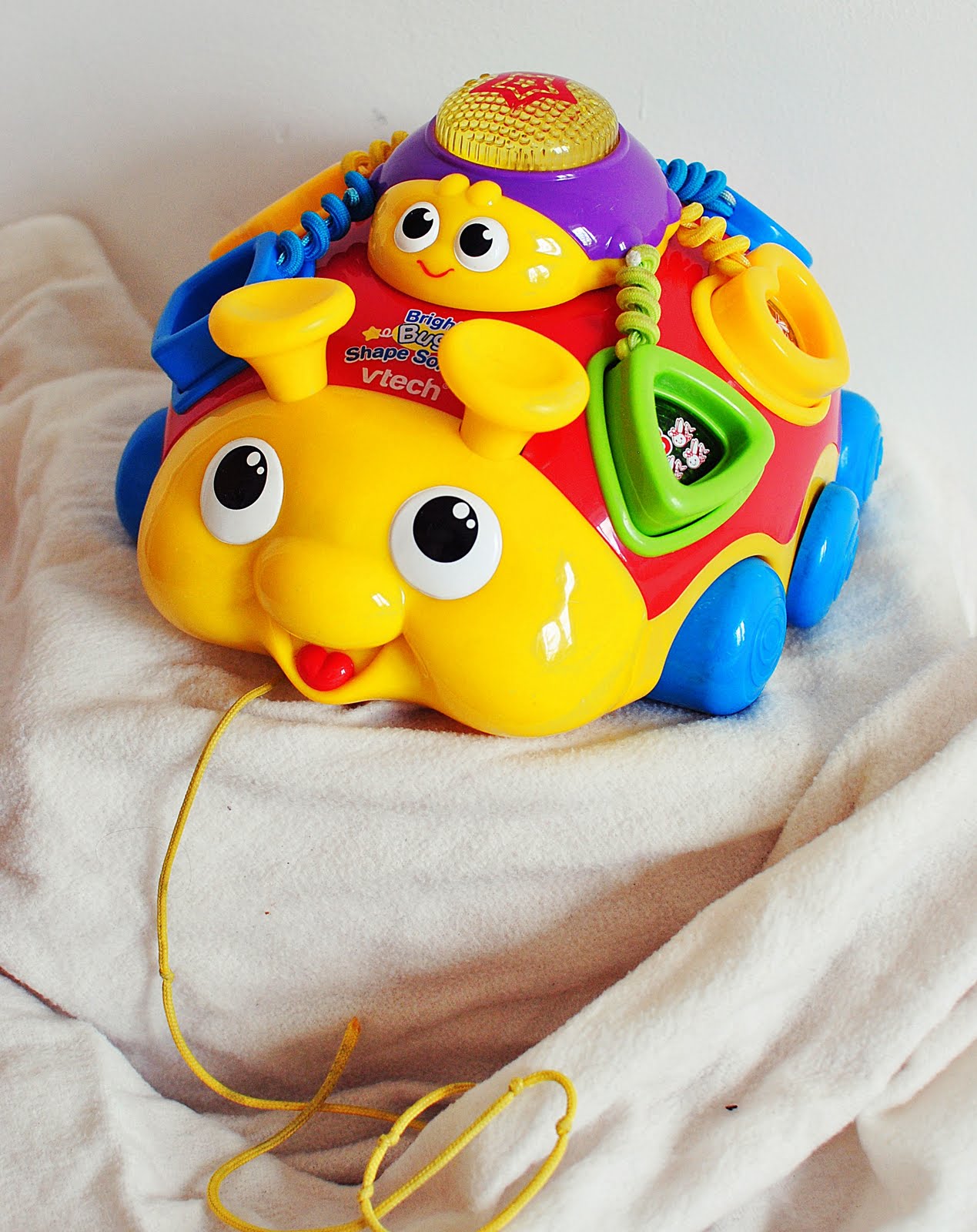 MaMa shop PaPa drop VTECH bug shape sorter