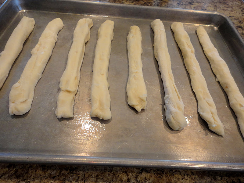 Keeping up with the Kitchen Mom Soft Onion Breadsticks