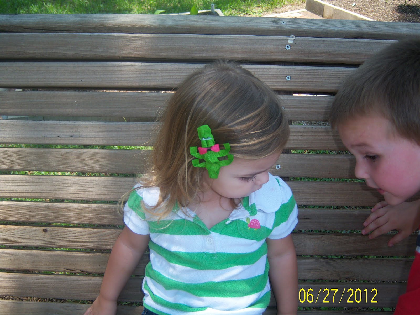 7 Kids and Us Alligator Hair Clip Review and Giveaway