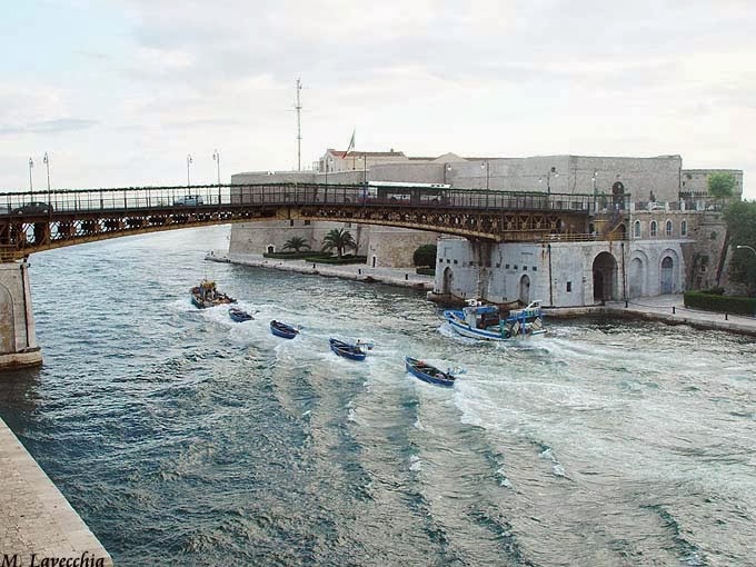 Il ponte girevole di Taranto