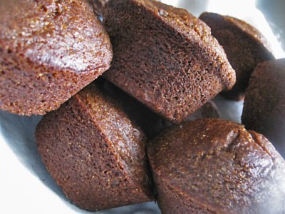 gingerbread molasses muffins