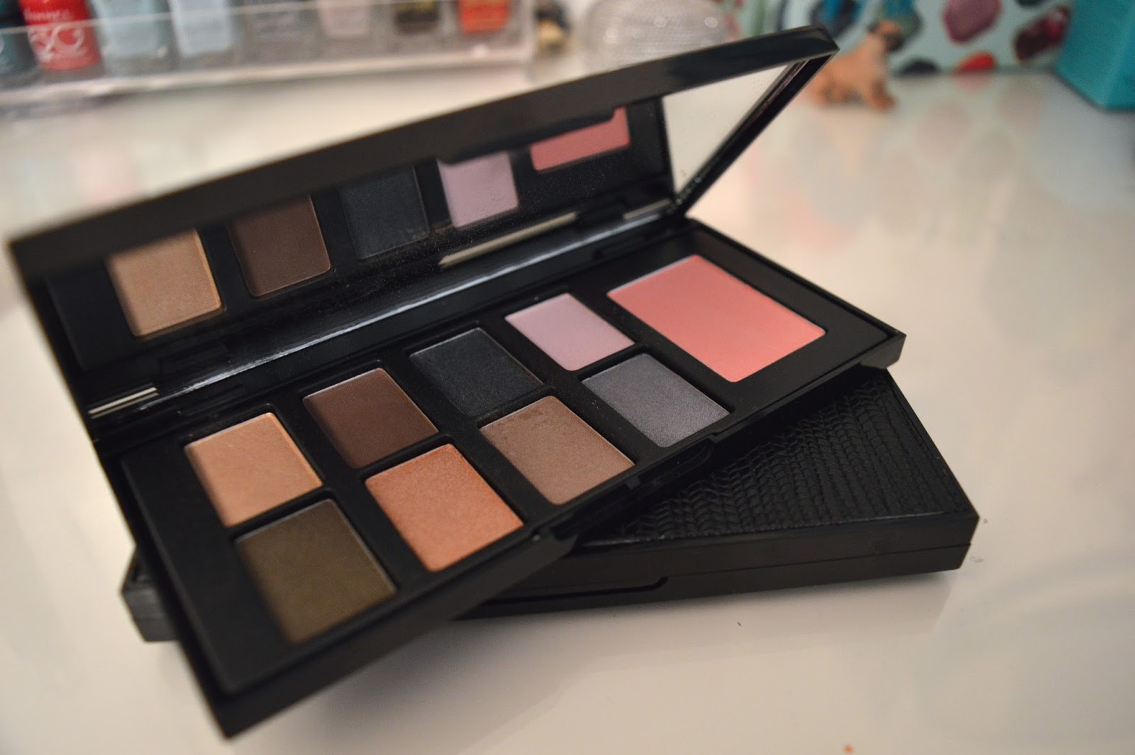Elizabeth Arden Night & Day Eyeshadow and Blush Palettes Mapped Out