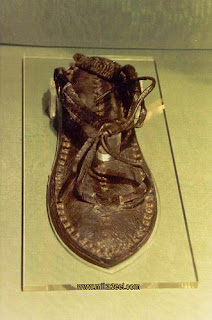 kisah-nabi-allah s.w.t: sandal kasut kulit rasulrullah.