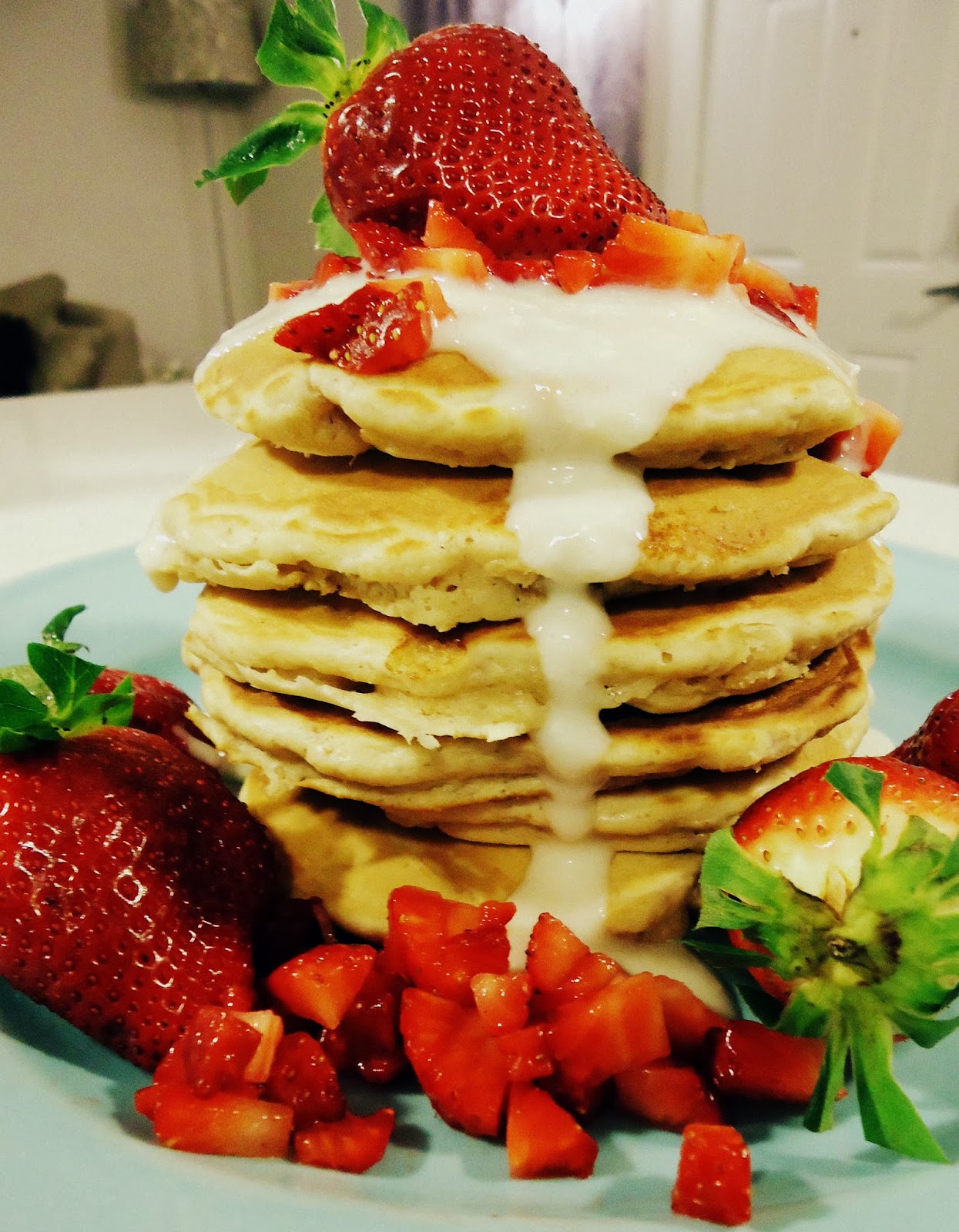 Foodie & Fabulous Strawberries 'N Cream Pancakes