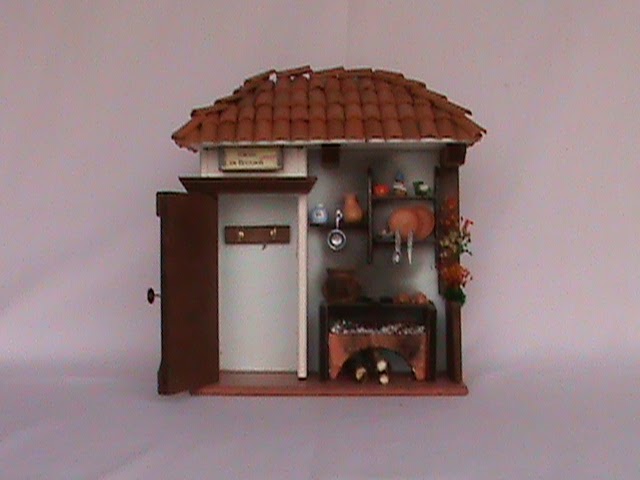 EL PARAISO DE LAS MINIATURAS: COCINA MEDIANA ( CON PUERTA)
