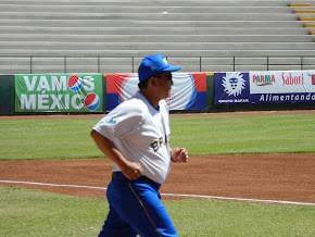 Entrada no Campo, Luis Houra antes da partida contra a Nicaragua
