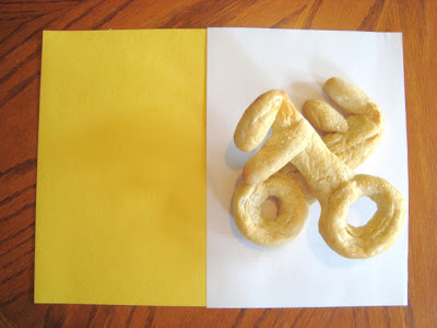 Papal flag with bread keys 