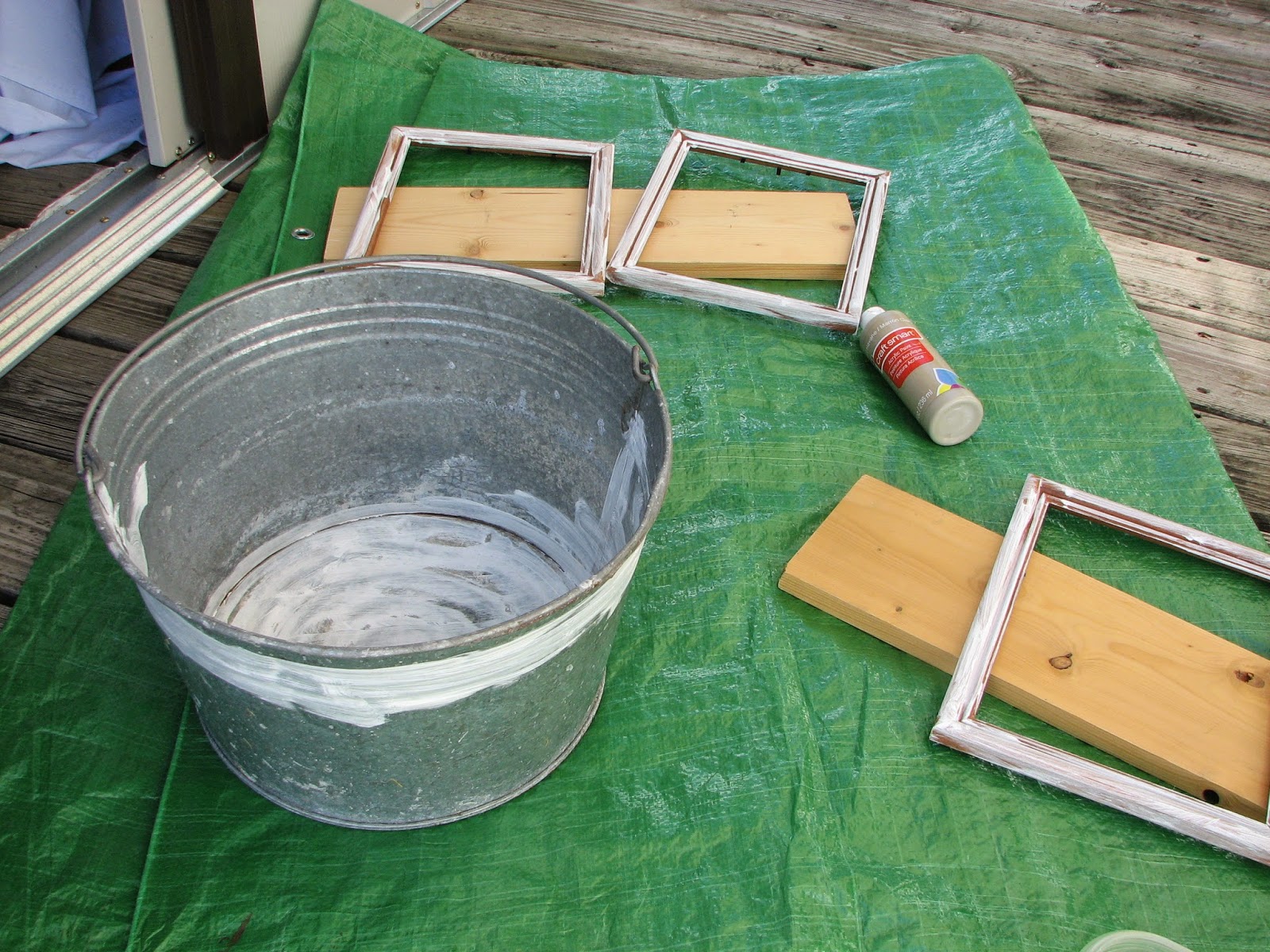 Snug Harbor Bay Galvanized Bucket Make Over