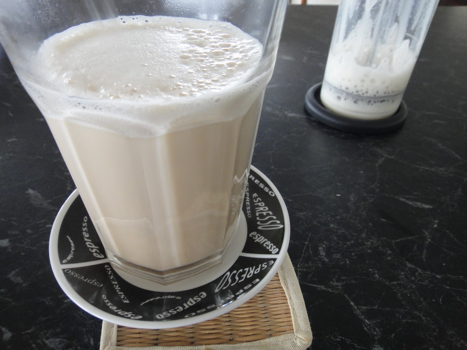 Veronica's Kitchen Oat Milk Chai Latte