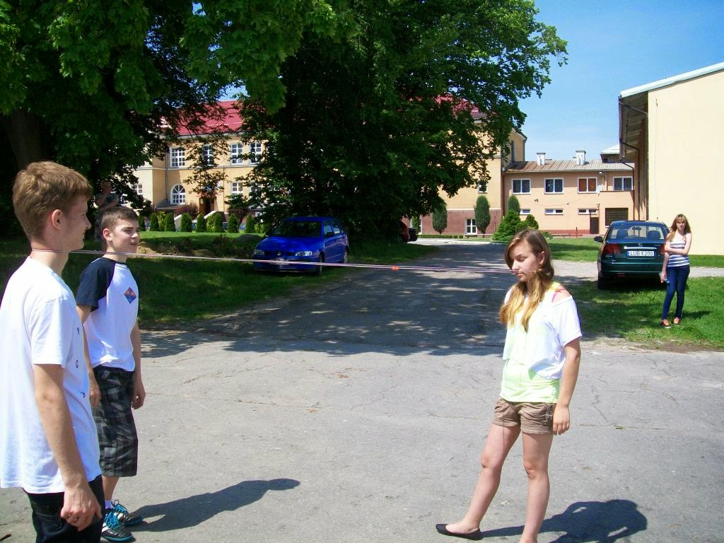 Building Bridges Using the Five Senses Polish kids' traditional games