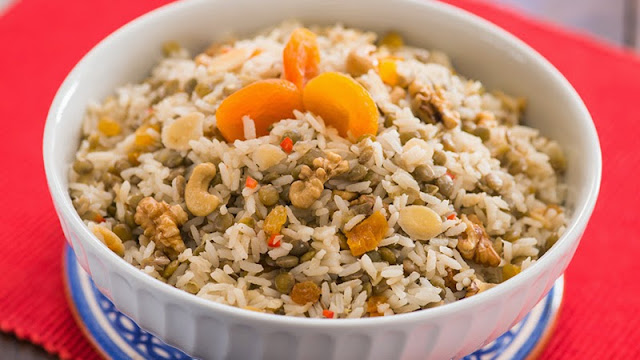 Arroz com Frutas Secas e Lentilhas