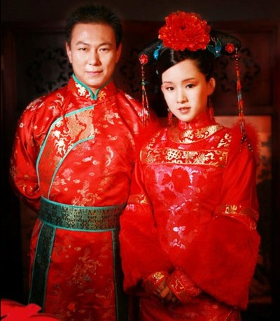 http://3.bp.blogspot.com/-VEcsC2Q3Fhk/UEuuy7Qg36I/AAAAAAAABdY/doIT1kzjB-Y/s1600/Chinese-Traditional-Wedding%203.jpg