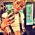 Miley Cyrus deja ver en Twitter que le gusta la marihuana