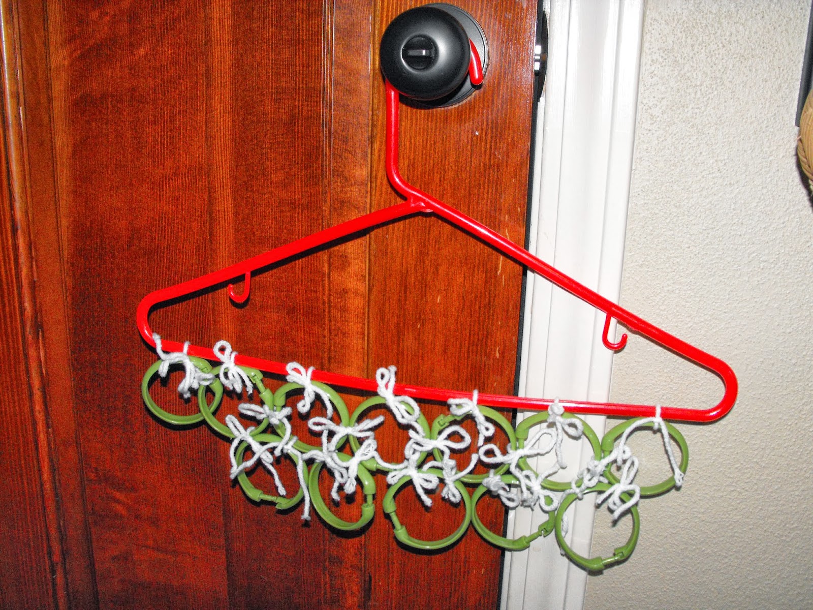 Smile for no reason DIY scarf holder