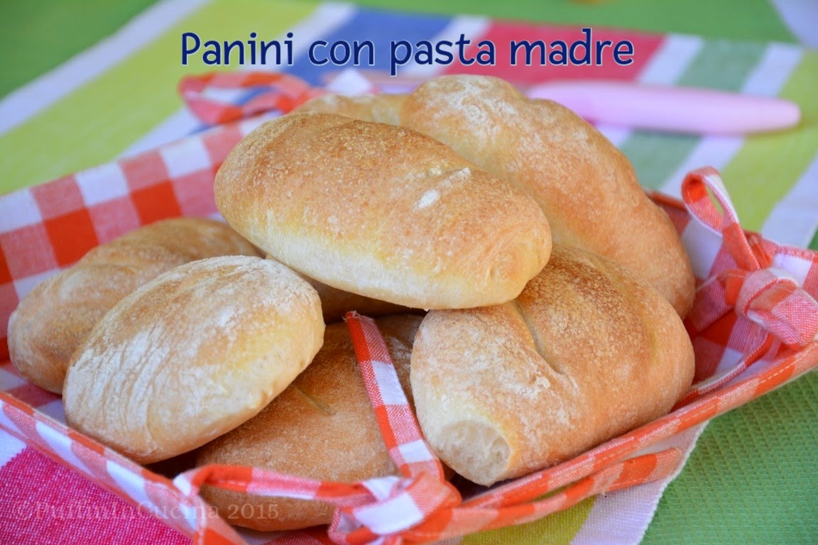 Panini All Uvetta Con Pasta Madre Cotto E Postato