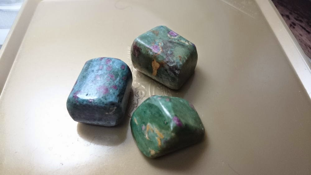 Crystals and Gemstones Ruby Zoisite / Ruby in Zoisite Healing Properties