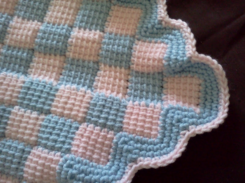 Charlottes Web: Entrelac crochet blanket