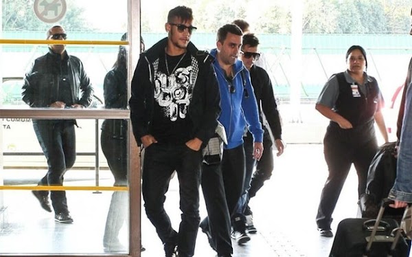 Neymar ya está en Barcelona Neymar ya está en Barcelona