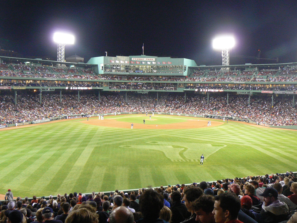 I got to take batting practice at Fenway Park Monday night. r/baseball