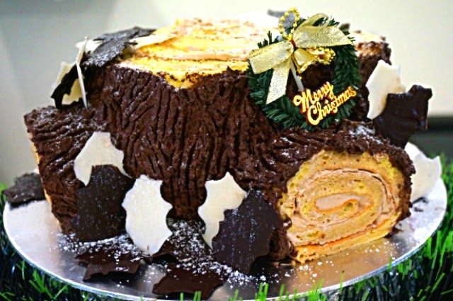 Kitchen Corner: Xmas Log Cake 2014