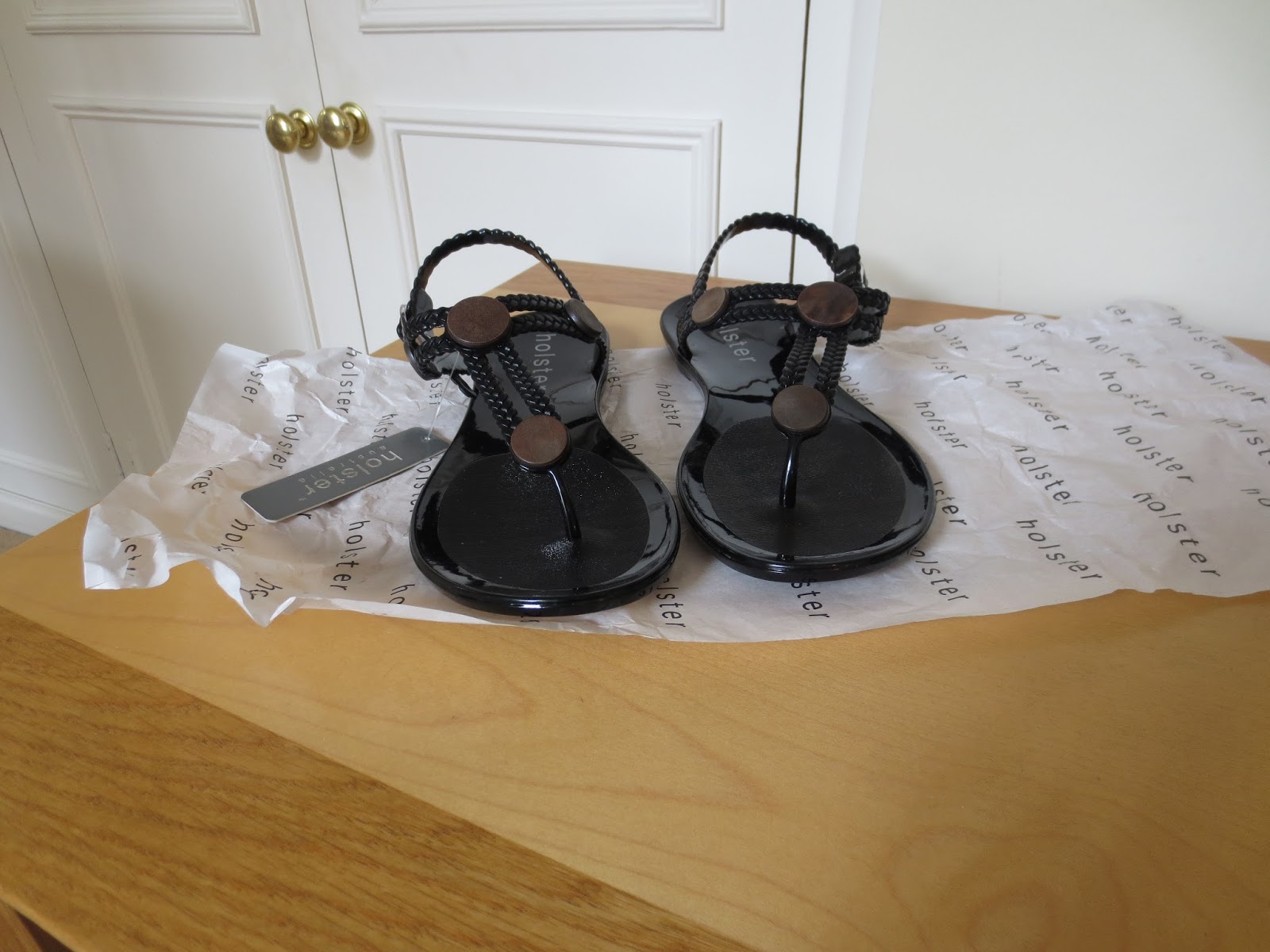 The Hussy London Housewife Holster Jelly Shoes Review