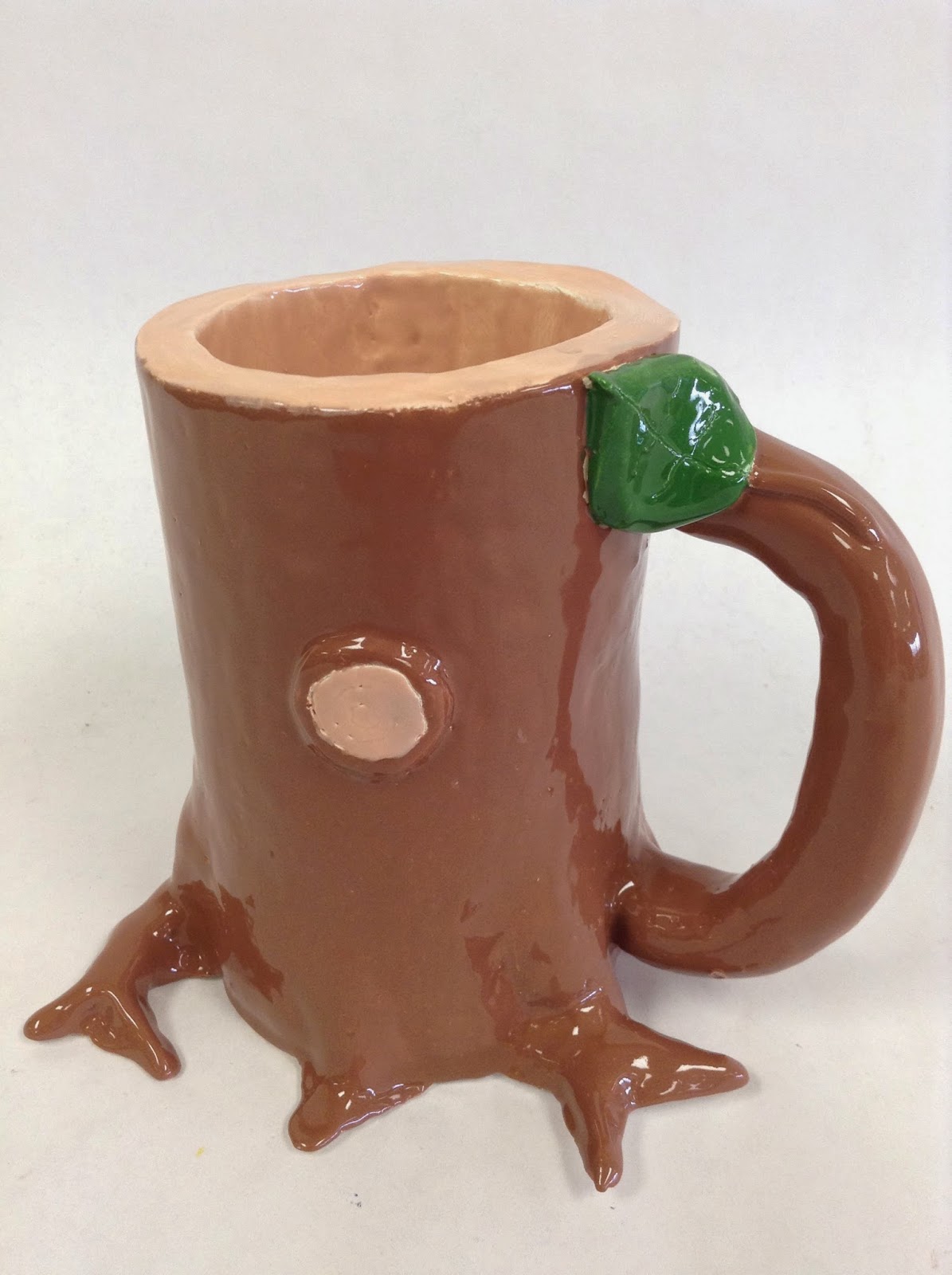 Sells Art Clay objects that are also mugs