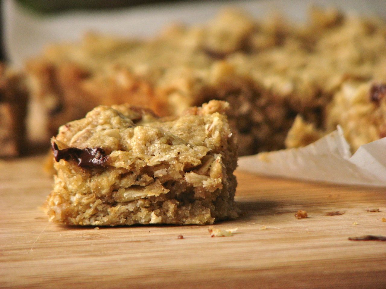 Delectably Mine Oatmeal Cookie Bars