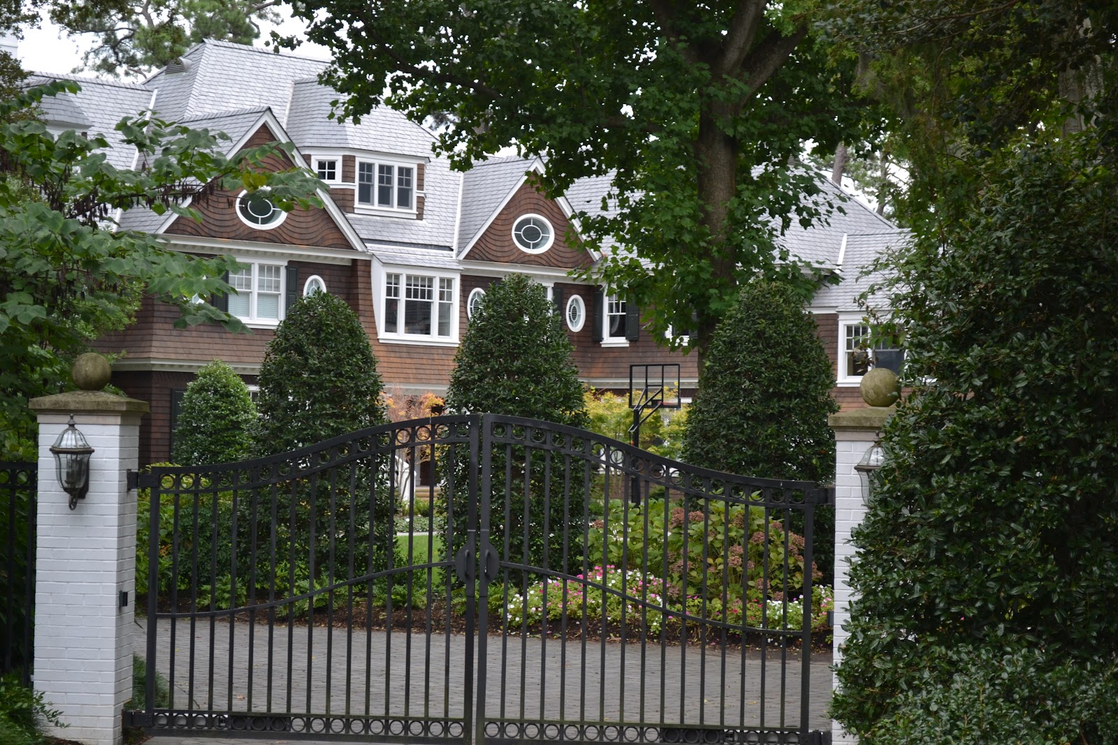 LUCY WILLIAMS INTERIOR DESIGN BLOG BEAUTIFUL HOMES OF NORFOLK, VIRGINIA