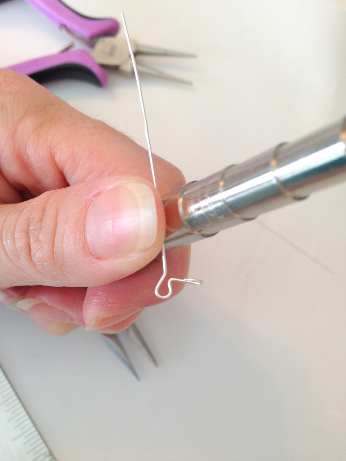 Designed by Donna D How to make kidney ear wires