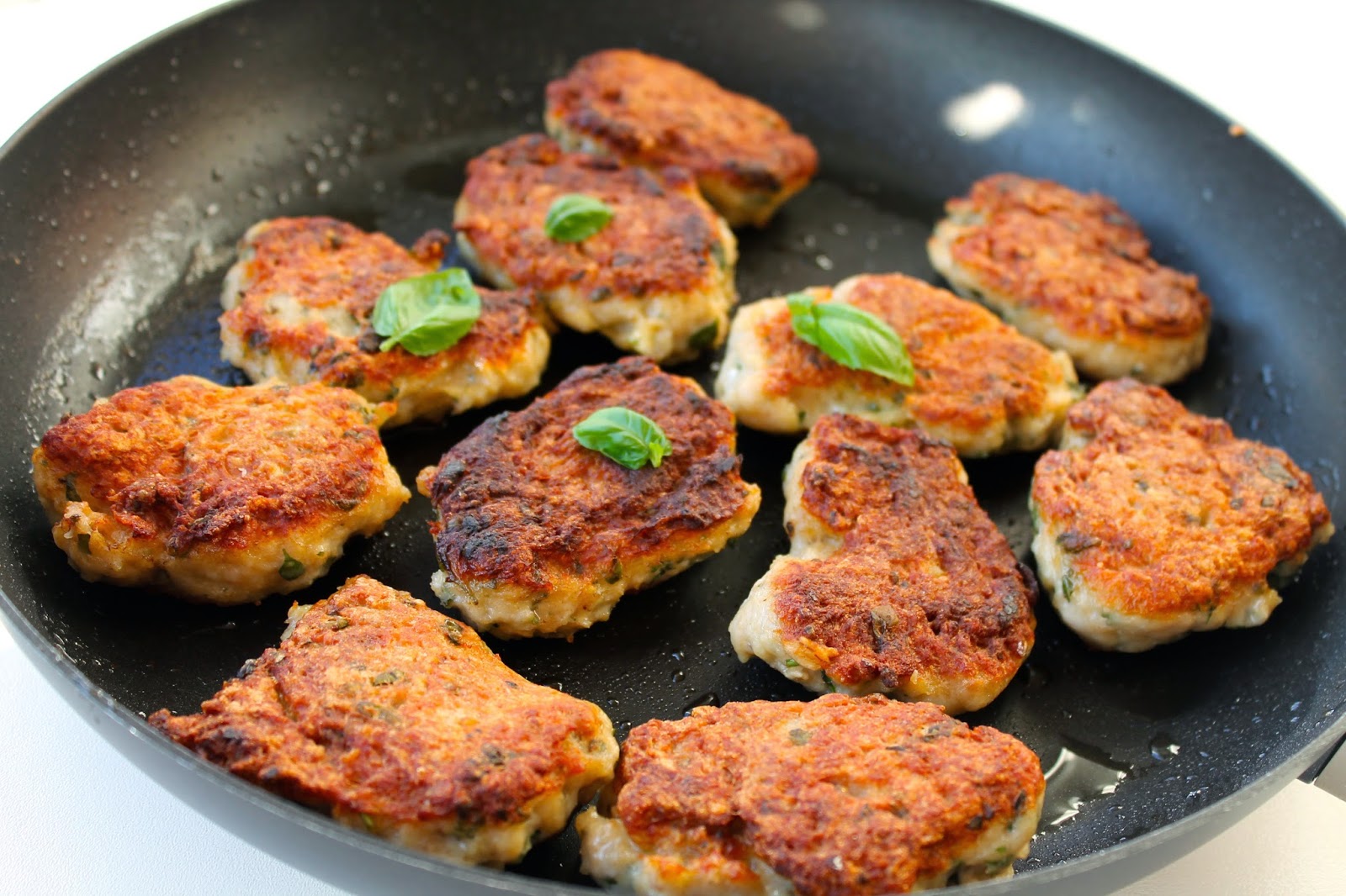 Kyllingedeller med friske krydderurter AnnaMad blog