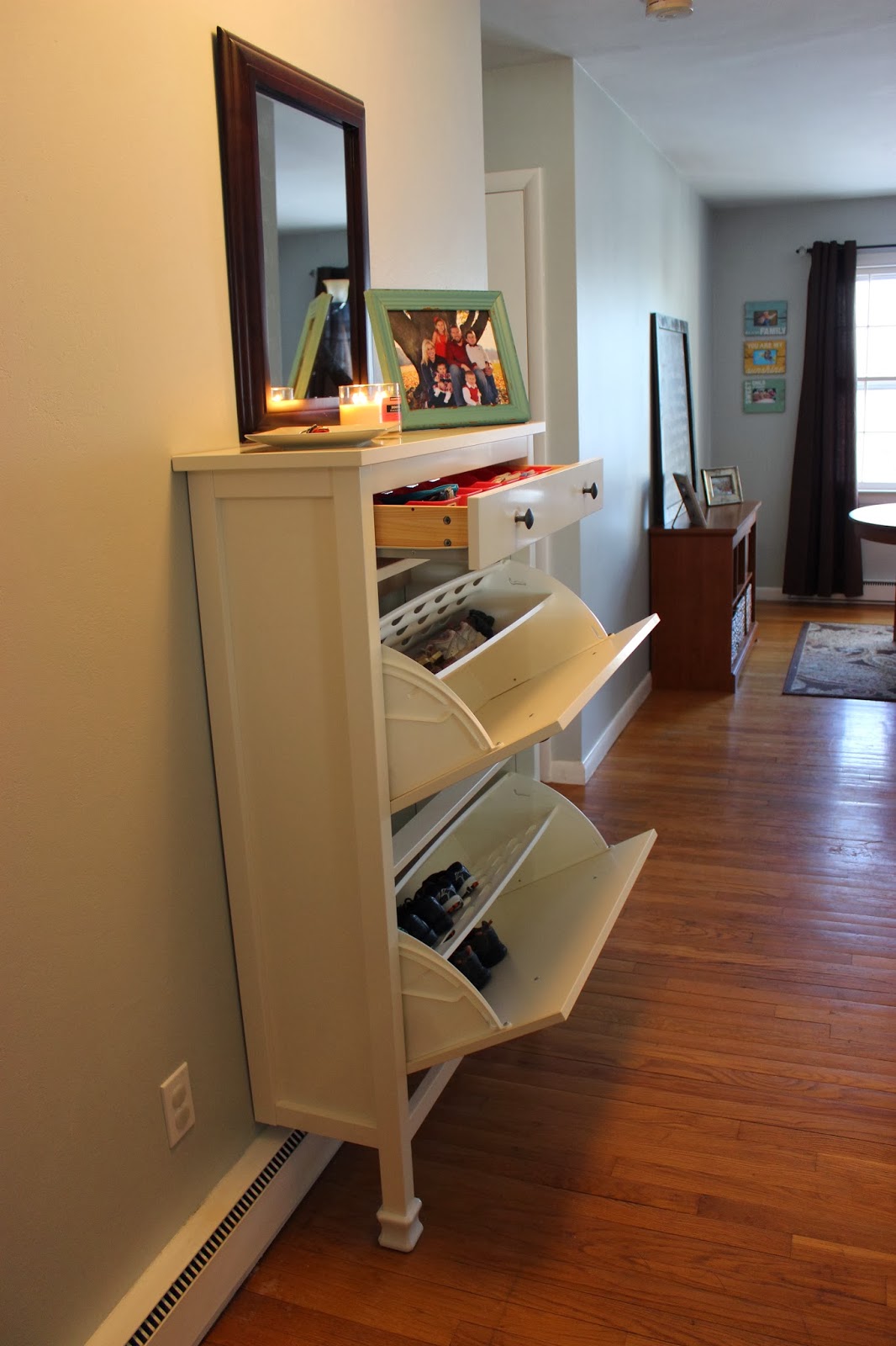 Organizing for Six Organized Entryway