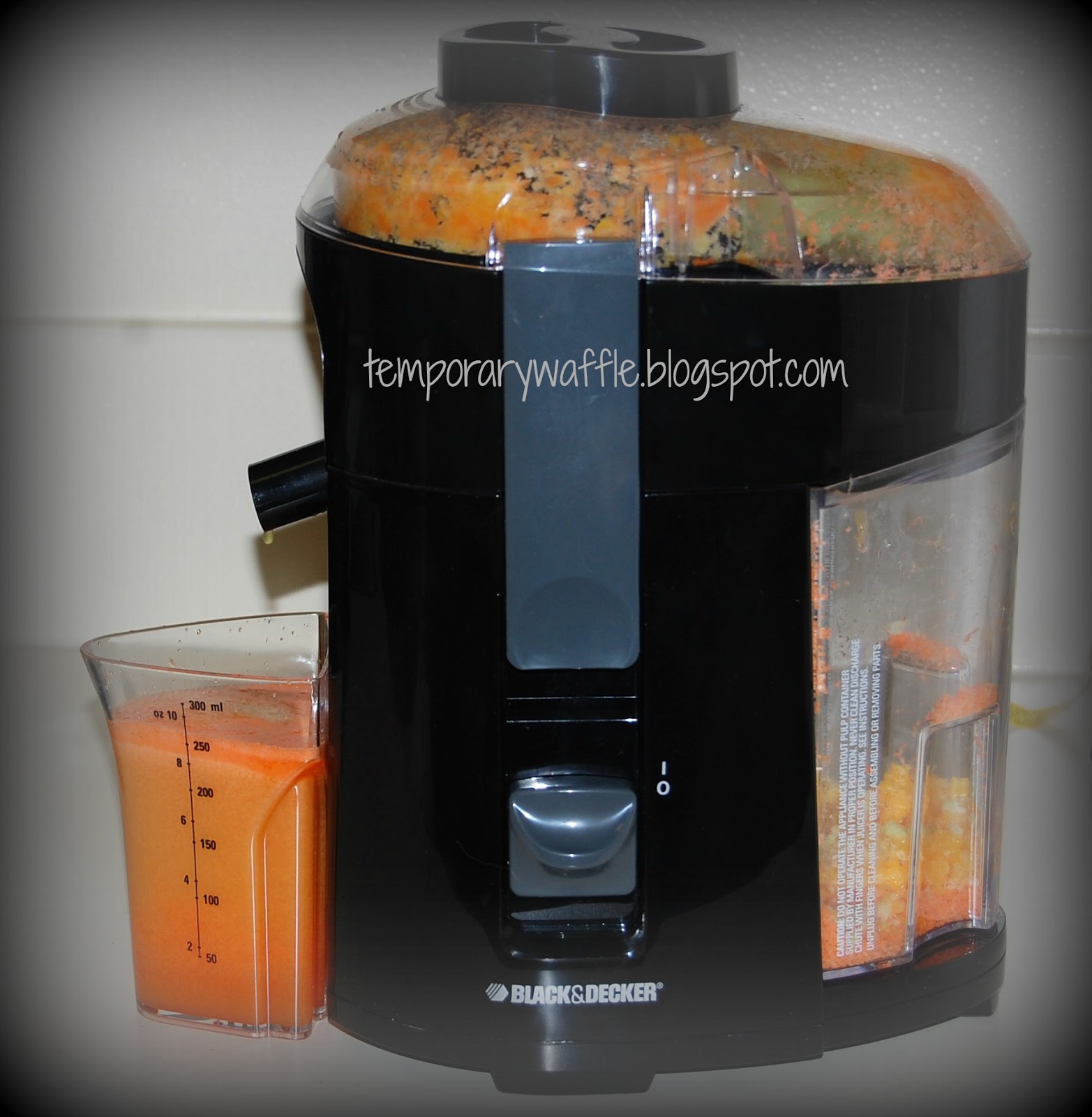 Temporary Waffle Juicer Pulp Cake!! {with recipe!}