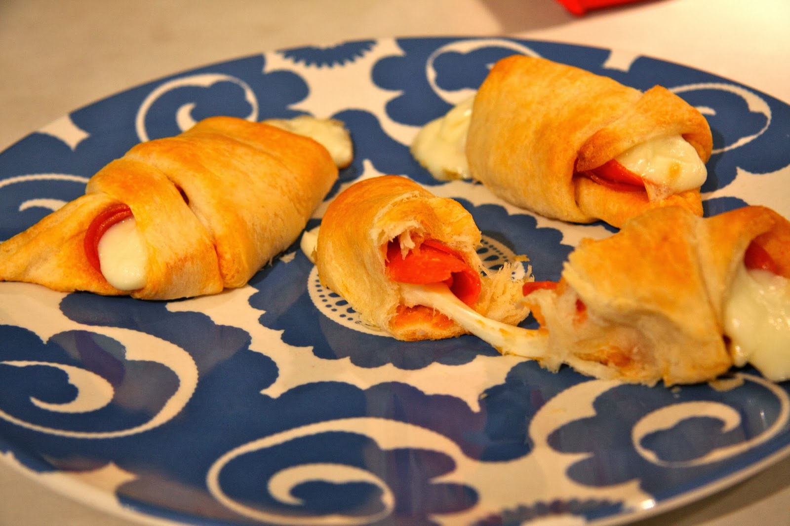 Teach Me How To Cookie: Crescent Pizza Rolls