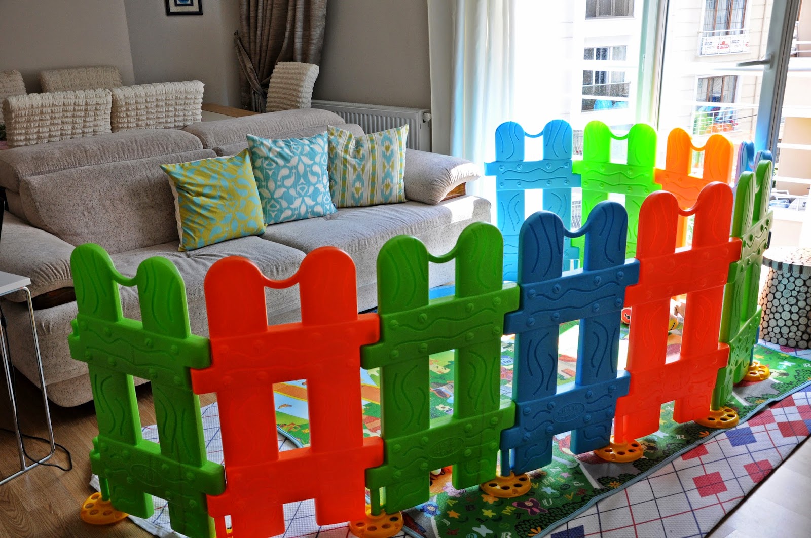 EVDE BEBEK BAKIMI GÜVENLİĞİ WESTERN OYUN ÇİTLERİ