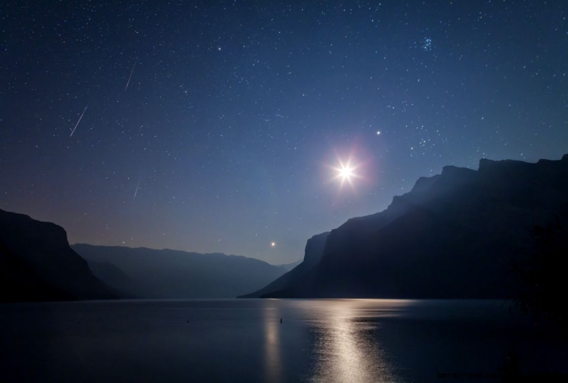 Spooky Lake At Night 40088  MOVDATA Spooky Lake At Night 40088  MOVDATA