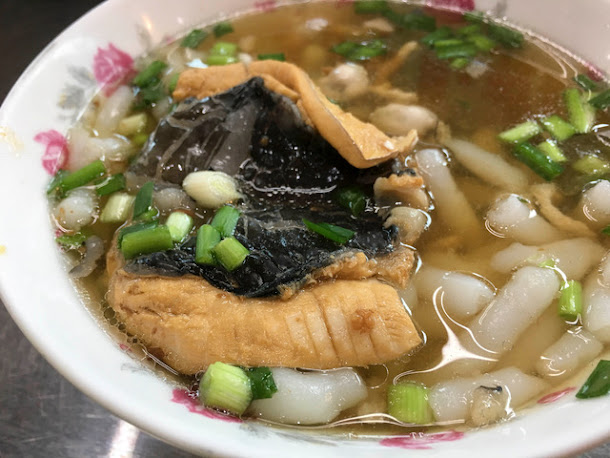 有美食天地之稱的佳里市場。 有美食天地之稱的佳里市場。