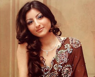 Soha ali khan Hot Photos, Soha ali khan Pics, Bollywood Actress