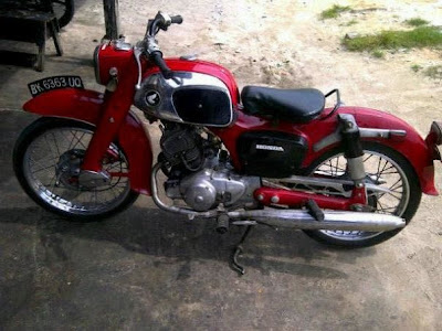 Honda Benley 65 motor classic