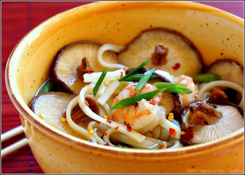 Jumbo Shrimps and Shiitake Mushrooms with Udon Noodles SANDRA'S EASY