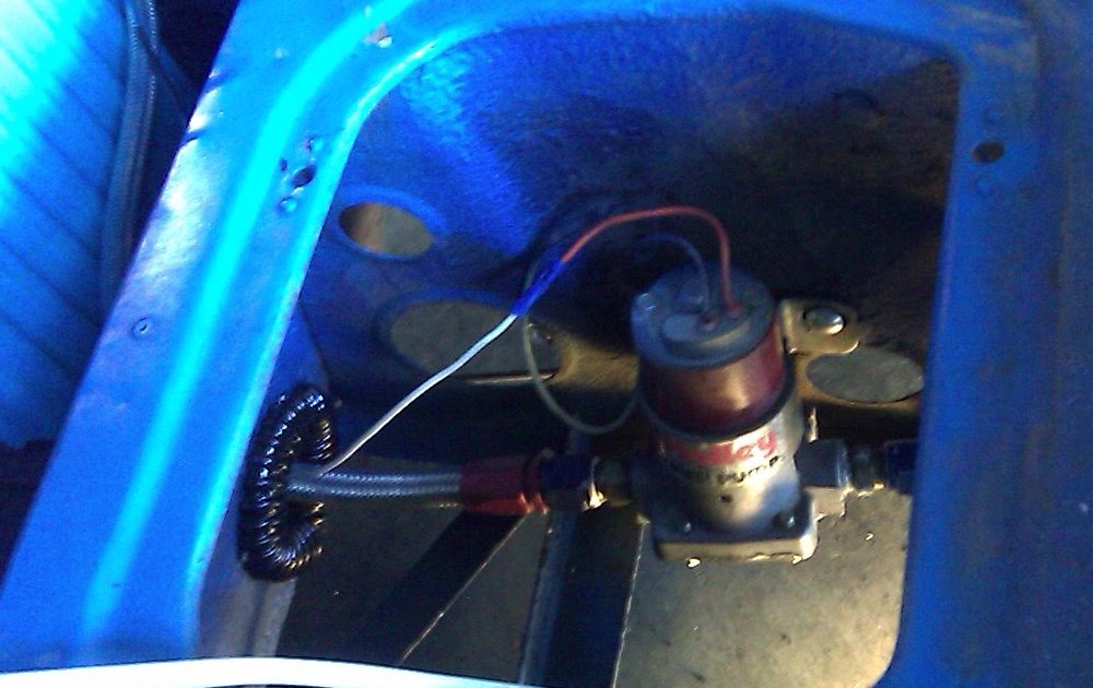 Gormless Racing MGB GT Holley Red Fuel Pump put in time out for bad