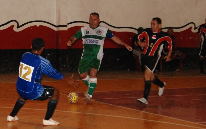 Jogo entre Zico 10 e Masters do Remo leva grandes talentos do futebol ao  Mangueirão