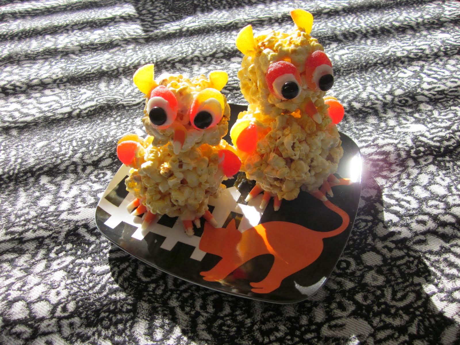 Refuge Creative Popcorn Owls